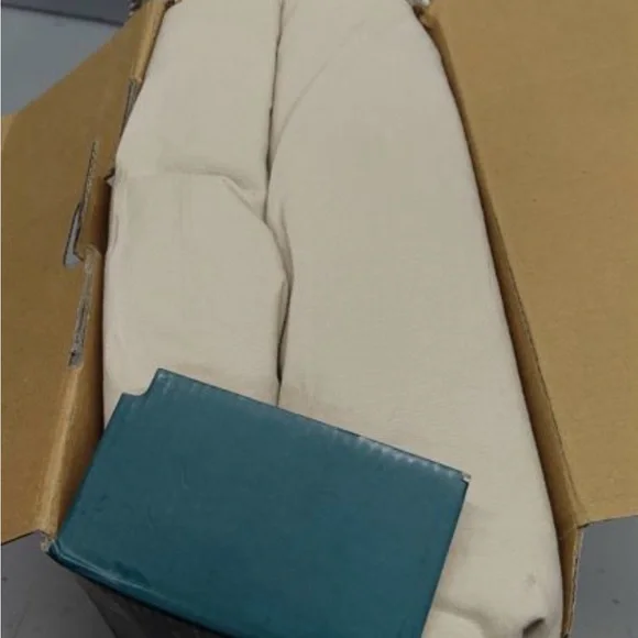 Luxurious 100% French Linen King Duvet & Sham Set - Picture 4 of 4